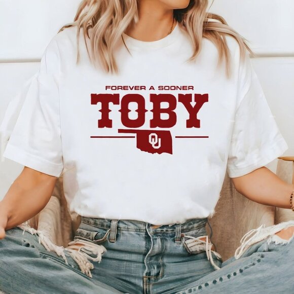 Toby Keith Forever A Sooner Country Music Fan Gift Graphic Unisex T-Shirt 159 - Picture 1 of 5